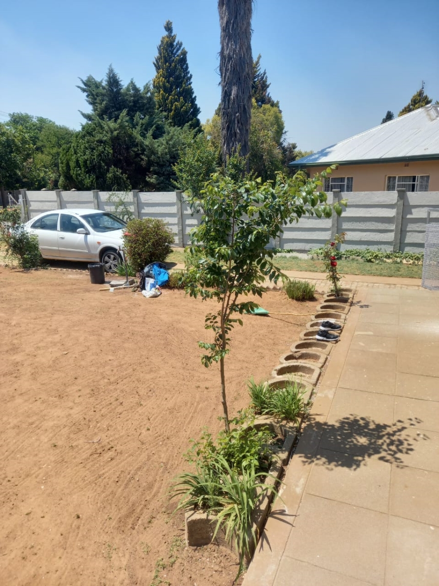 4 Bedroom Property for Sale in Collerville North West